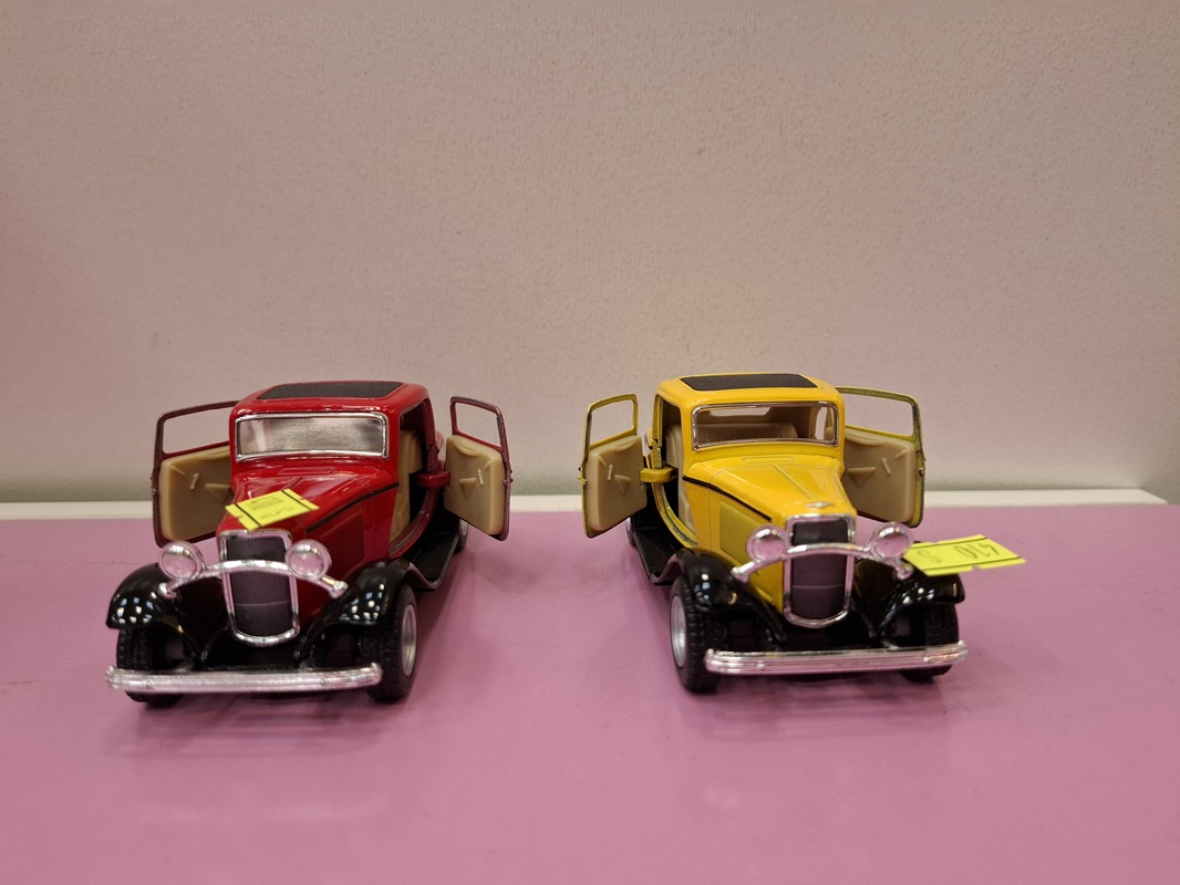 فورد 1932 کوپه کالسکه  5332 D فلزی 1:34 / Kinsmart